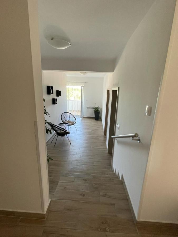 Apartman Varea Liznjan Exterior photo