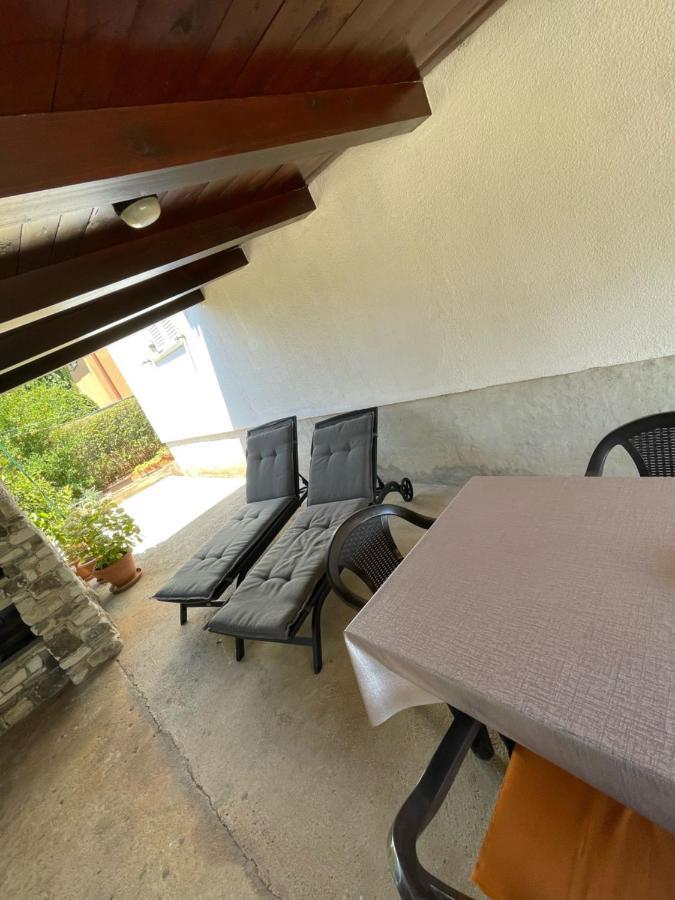 Apartman Varea Liznjan Exterior photo